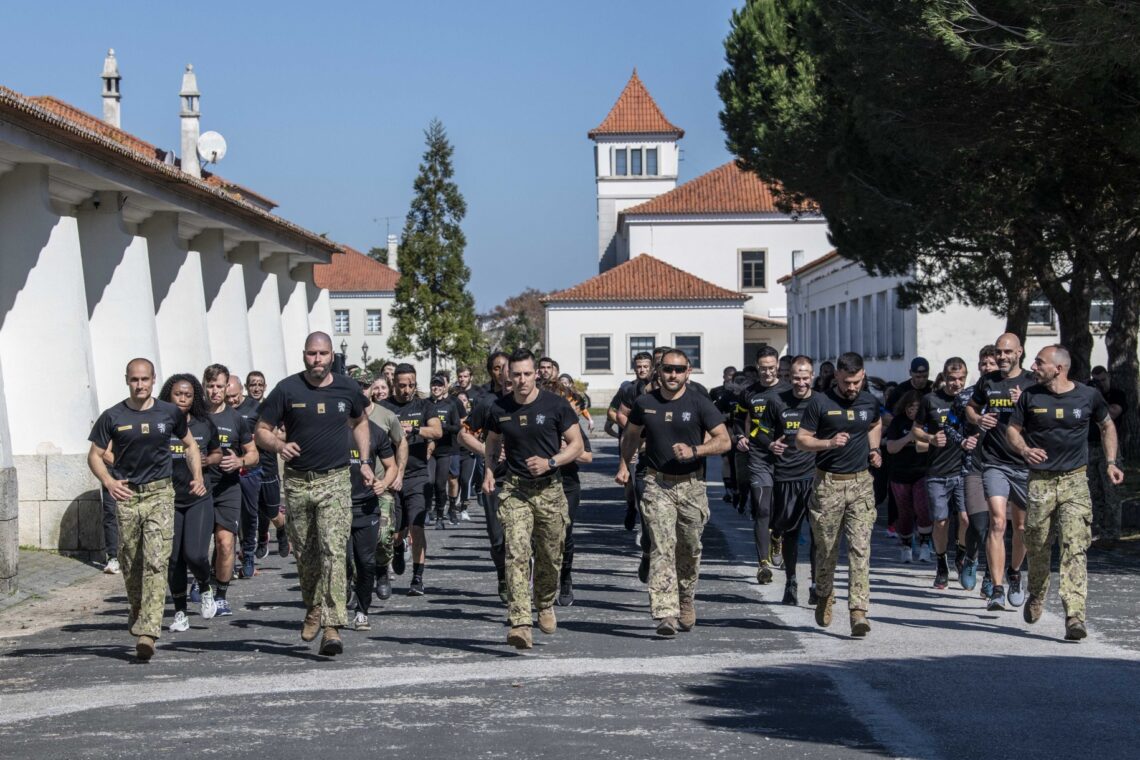 "A passo de corrida" foi uma das ordem mais ouvidas durante o bootcamp