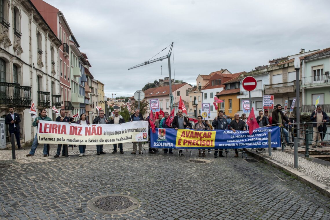 Protesto contra a precariedade laboral e agravamento das condições de vida