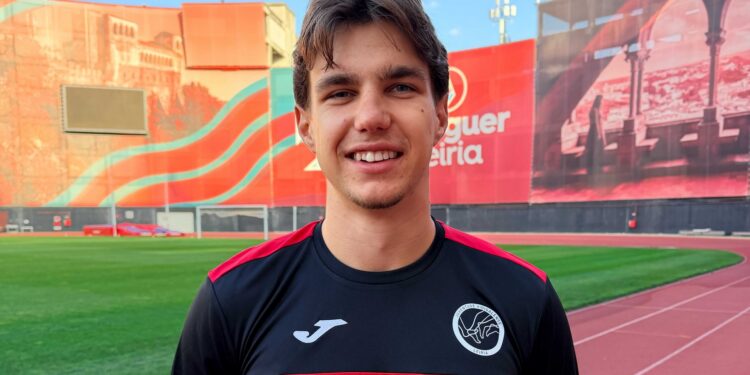 Denis Hrabar e Diogo Meneses regressam à Juventude Vidigalense