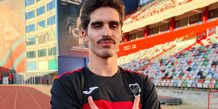 Denis Hrabar e Diogo Meneses regressam à Juventude Vidigalense