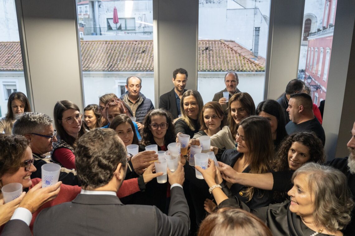 Entidade gestora responsável pelo abastecimento de água e drenagem de águas residuais no concelho de Leiria reconhecida no atendimento ao cliente