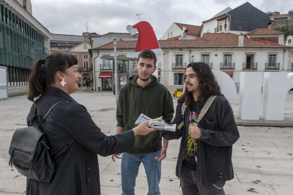Em Portugal, a época ideal para plantar árvores estende-se entre o final de Outubroe e o final de Fevereiro