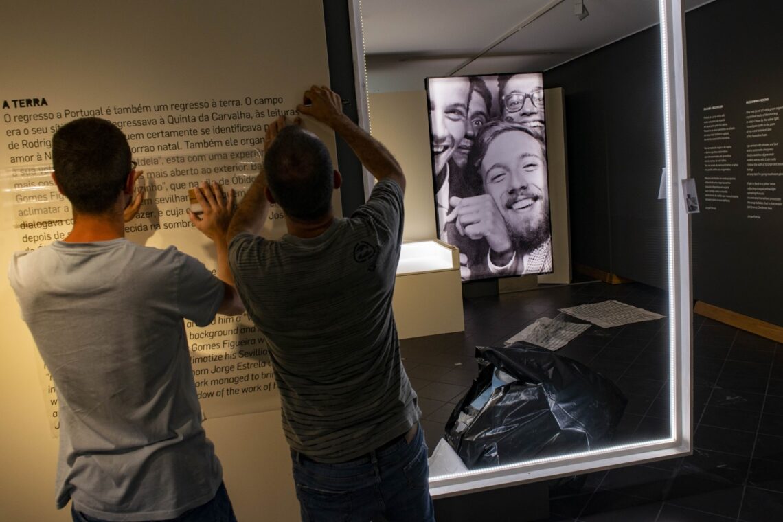 Montagem da exposição no Museu de Leiria