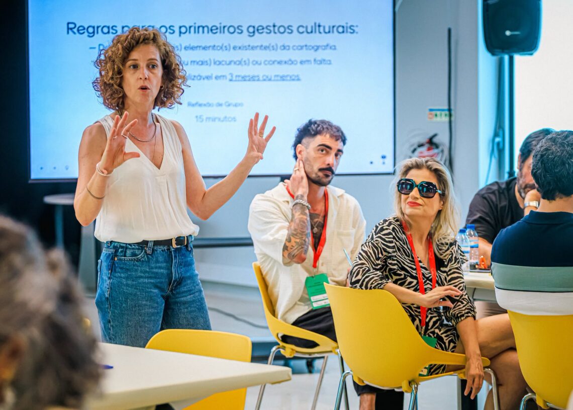 Uma das sessões de escuta já realizadas, com Tânia Alves, em Leiria