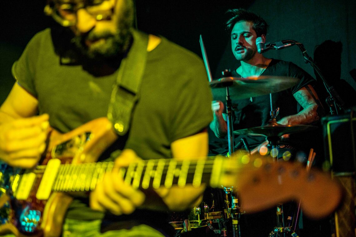 Fotogaleria: ‘Rumble in the Jungle’ o ringue que juntou dois “pesos-pesados” da música, no Texas