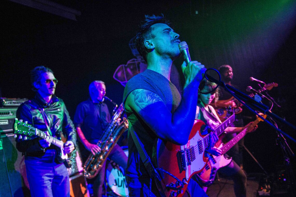 Fotogaleria: ‘Rumble in the Jungle’ o ringue que juntou dois “pesos-pesados” da música, no Texas