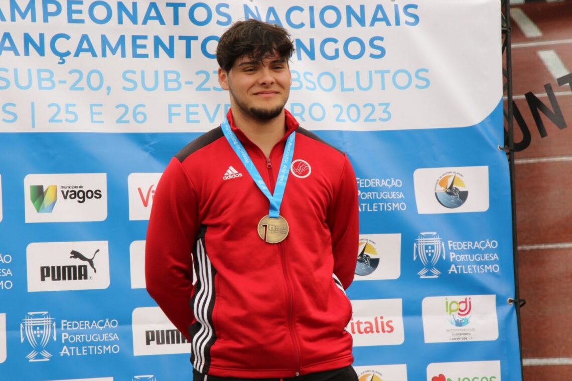 Francisco Calhau conquistou ouro no lançamento do martelo