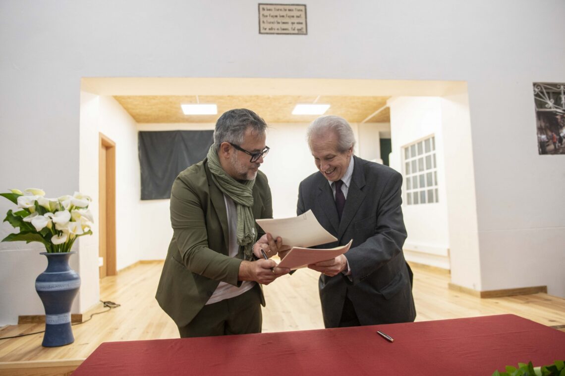 À margem da inauguração, foram assinados protocolos com empresas, entre as quais a Labuta