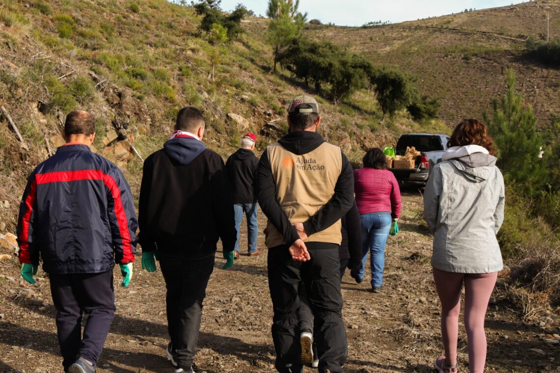 Voluntários participaram em iniciativa no fim-de-semana passado