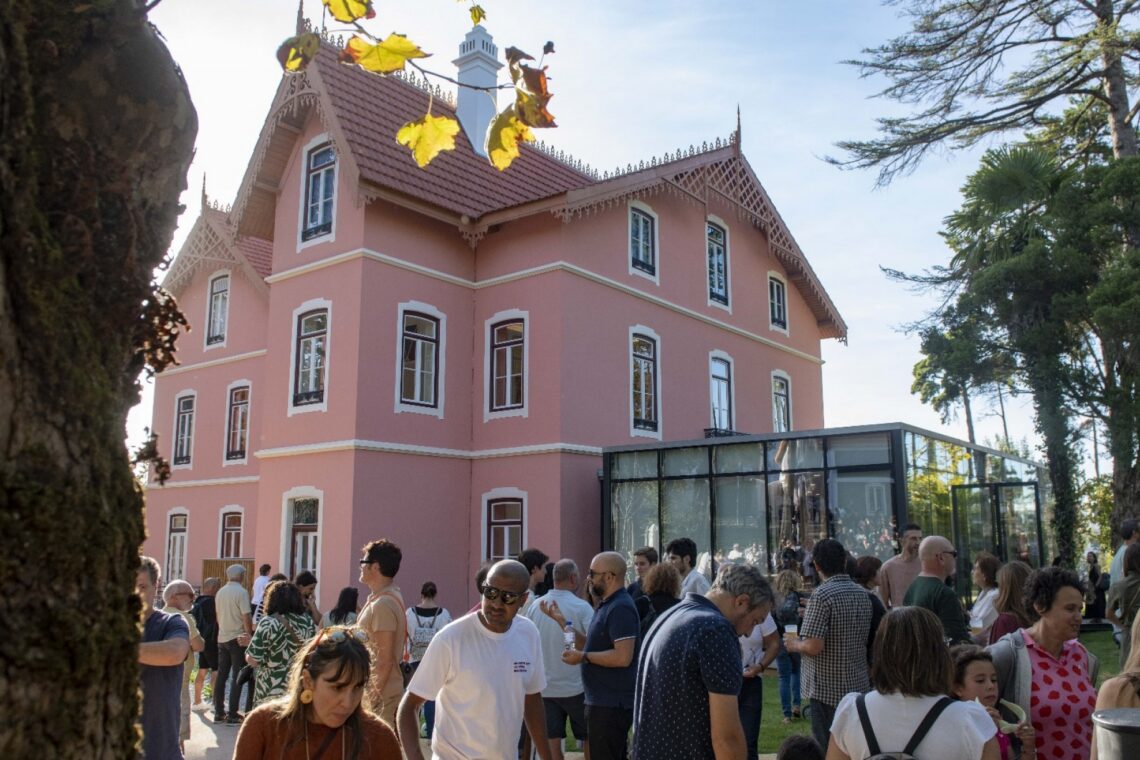 Abertura do Centro de Artes Villa Portela (13 de Setembro)