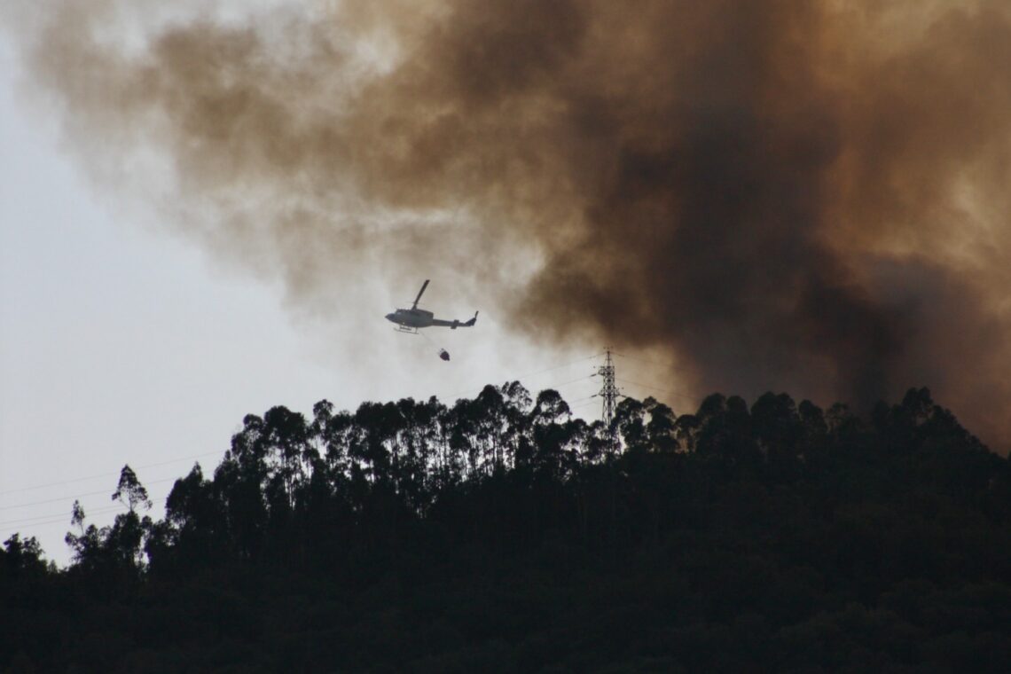 Incêndio deflagrou na zona do Picheleiro