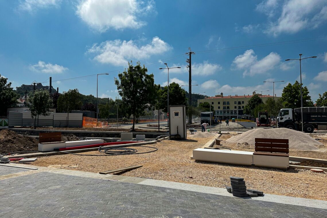 Obras servirão para criar melhores acessos à estação ferroviária e rodoviária e a retirada de barreiras arquitectónicas