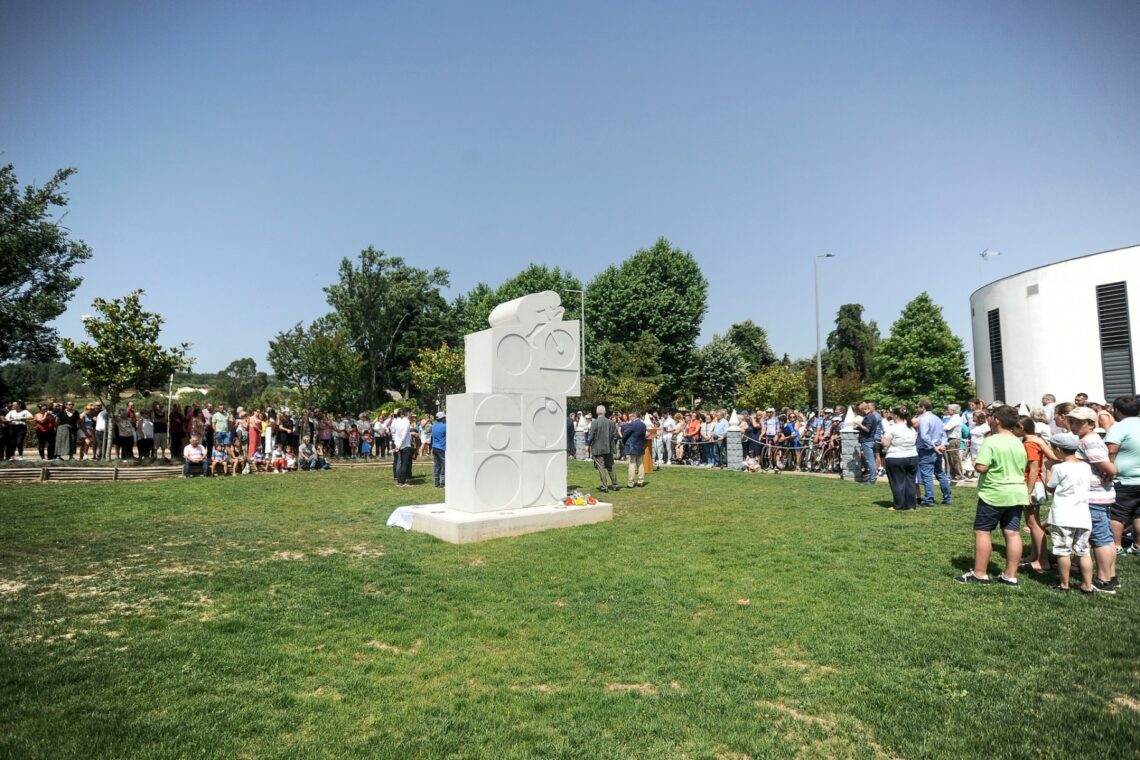 Monumento é da autoria de Vítor Reis