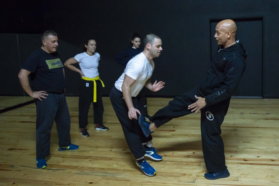 Vale tudo, mas mesmo tudo, no krav maga
