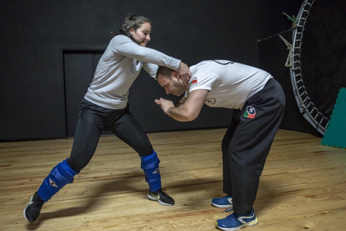 Vale tudo, mas mesmo tudo, no krav maga