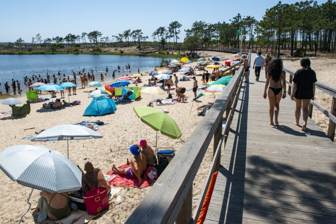 Lagoa da Ervedeira já é oficialmente a primeira praia de interior de Leiria