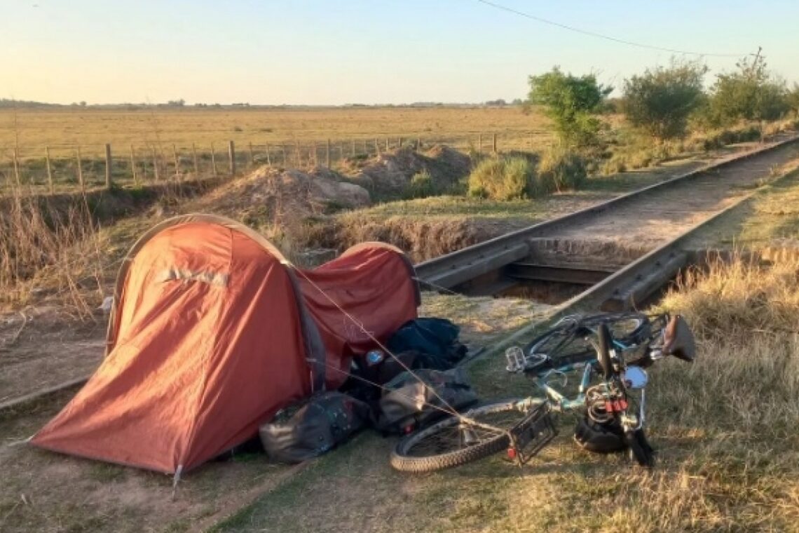 Laguna de Lobos, Argentina: passar a noite numa ferrovia desactivada