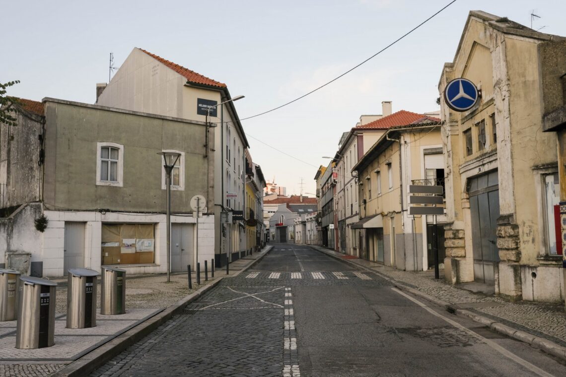 A cidade estava deserta…