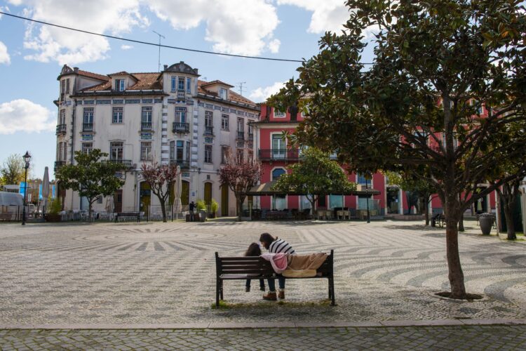 Estabelecer a normalidade possível e mitigar a crise