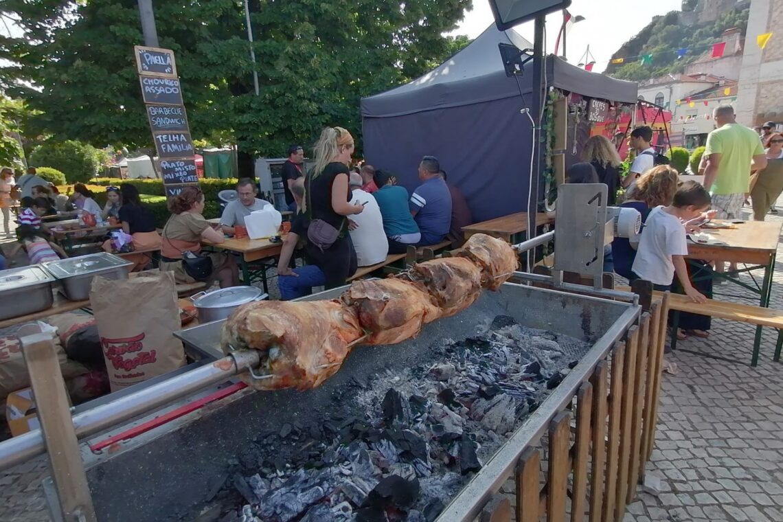 Há música medieval em Leiria, porco no espeto e cerveja artesanal