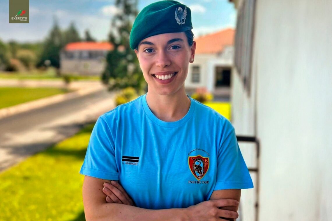Liane Ruivaco, tenente no Exército, natural de Monte Real