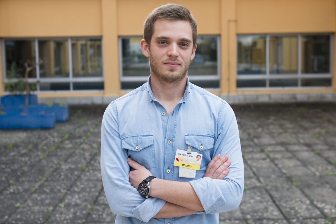 Covid-19 é baptismo de fogo para jovens médicos e enfermeiros