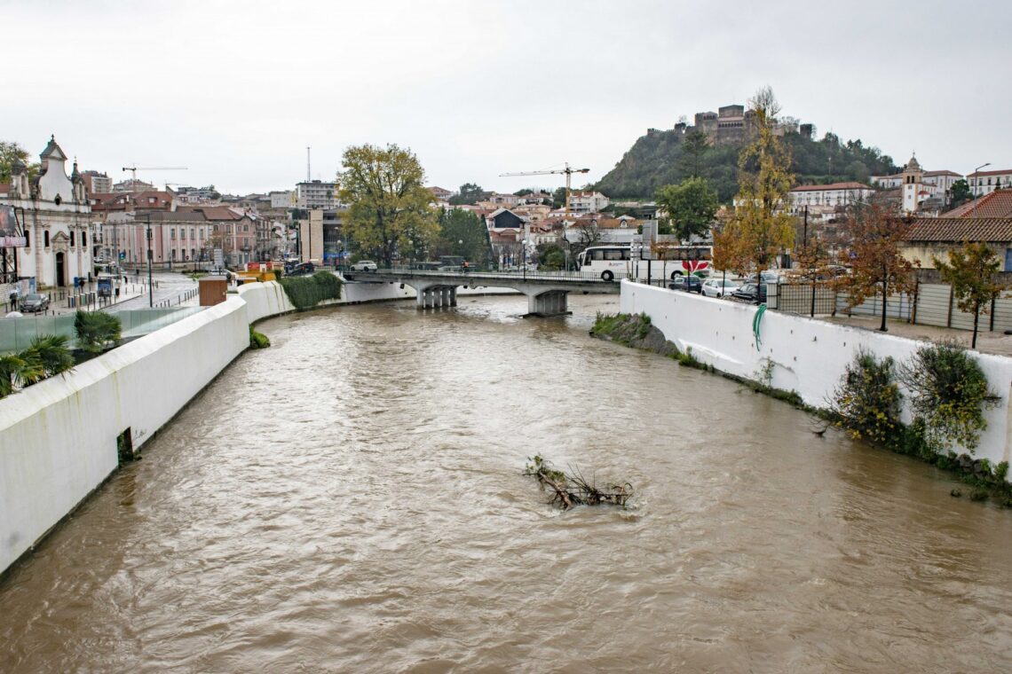 Leiria foi também sujeita a chuvas torrenciais