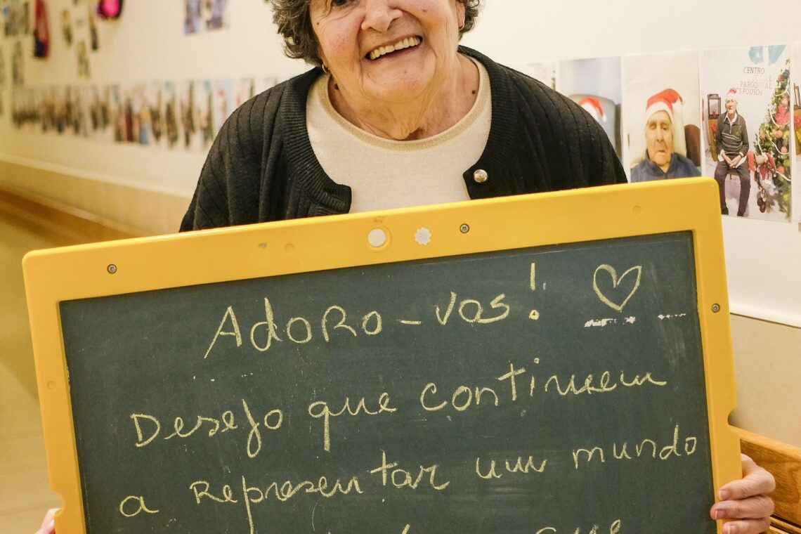 Avós e netos desejam muito amor e visitas neste Natal