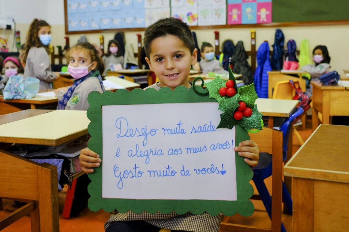 Avós e netos desejam muito amor e visitas neste Natal