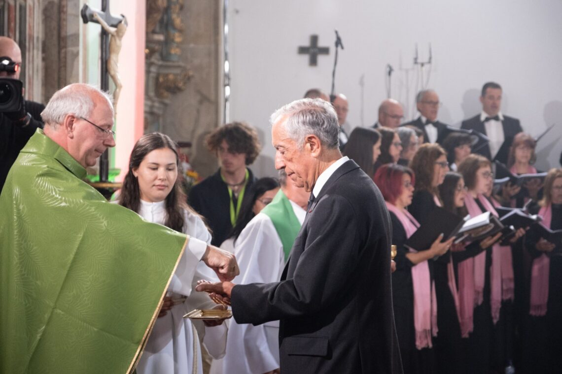 Presidente da República participou numa missa de homenagem às vítimas dos incêndios