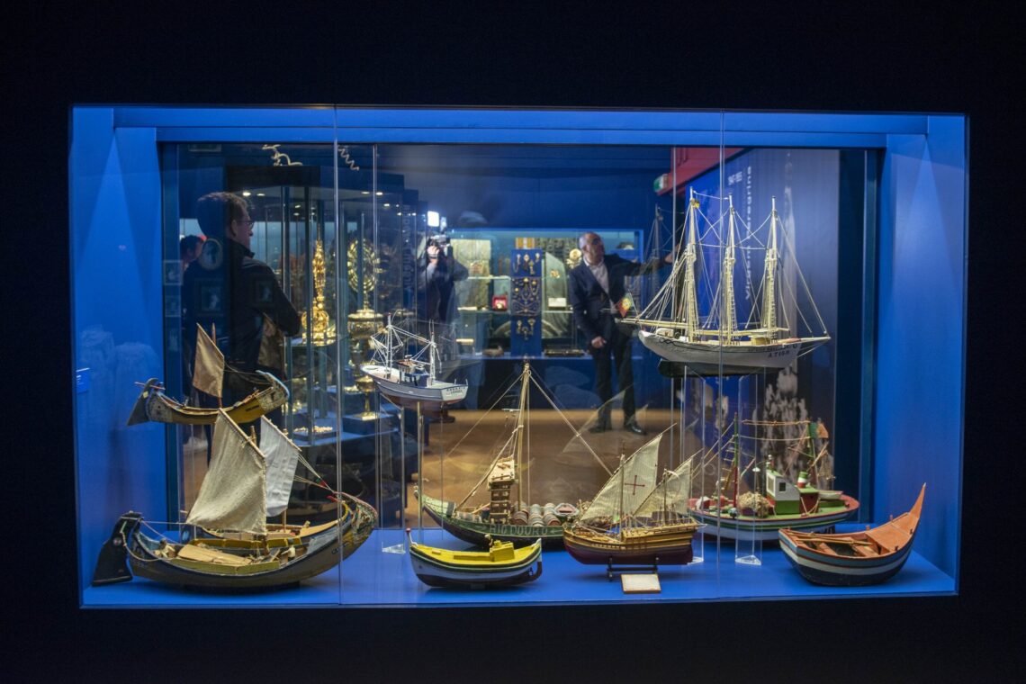 Exposição mostra tesouros do Santuário de Fátima