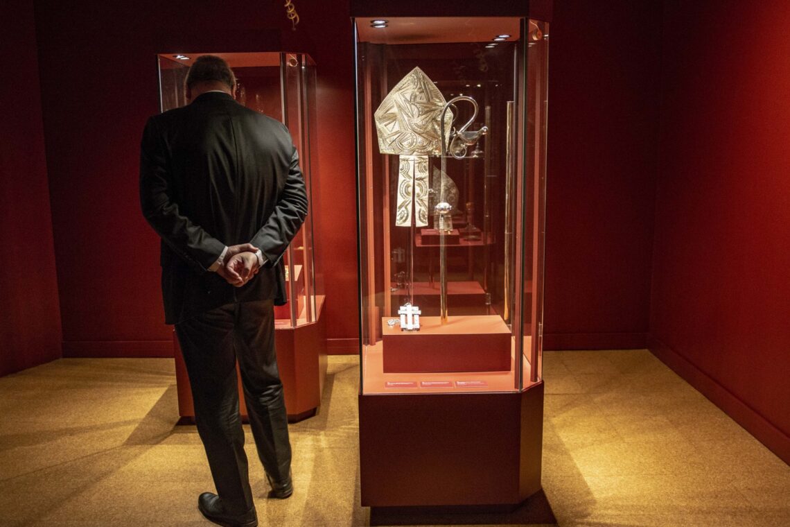 Exposição mostra tesouros do Santuário de Fátima