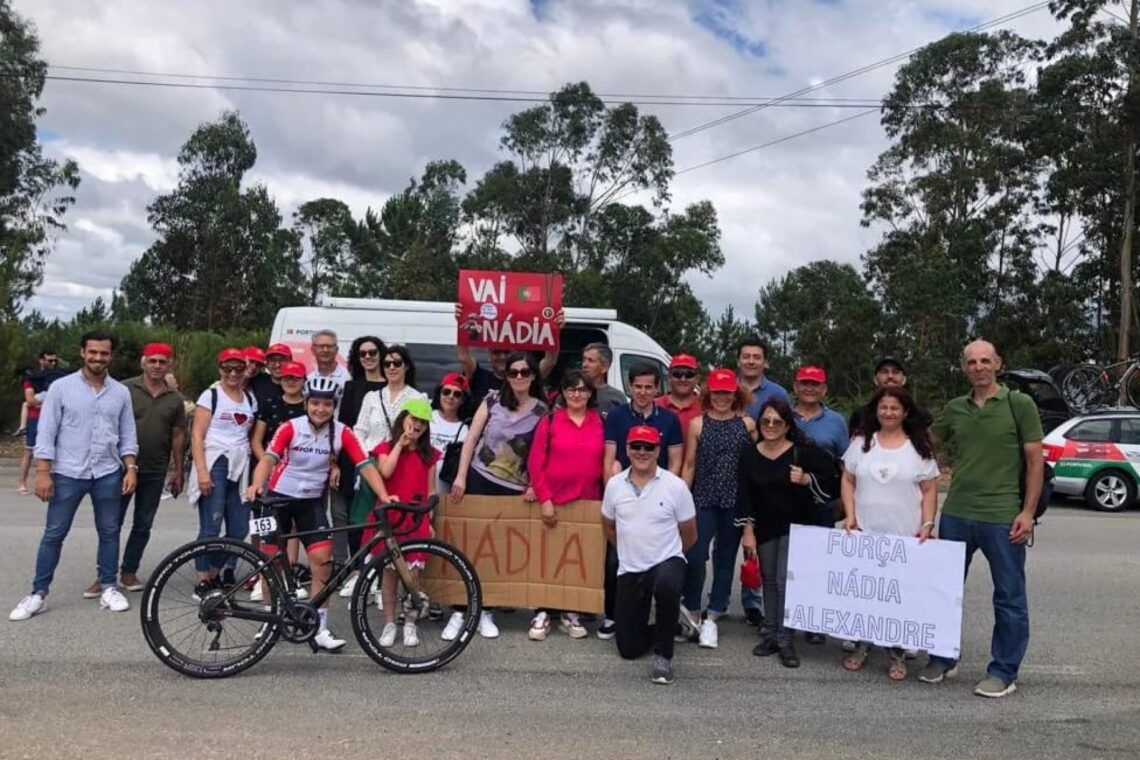 Pelo caminho, ao longo de quase 300 quilómetros de prova em quatro dias, estiveram sempre familiares, amigos e colegas da modalidade