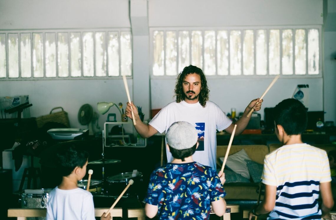 Pedro Marques dá Oficina de Percussão (Foto: Vera Marmelo)