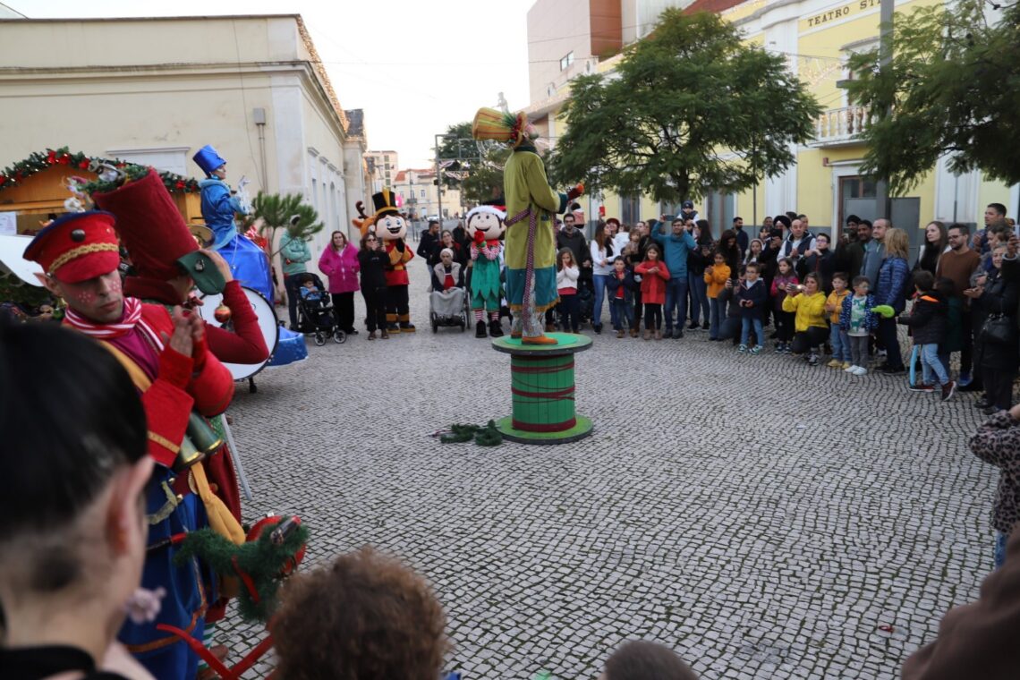 Crianças da Marinha Grande receberam Pai Natal