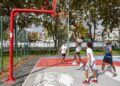 A vida no Parque do Avião acorda a diferentes velocidades, com as famílias a darem lugar aos grupos de desporto colectivo