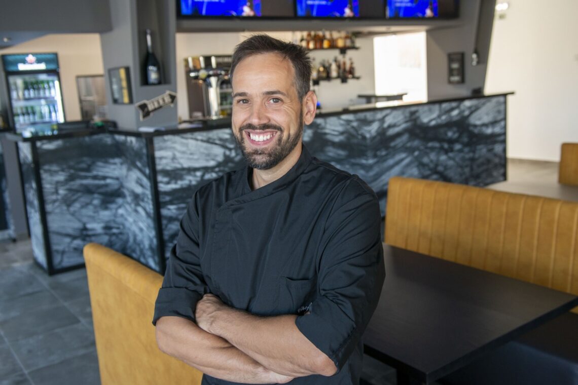 O chef Telmo Coelho, responsável pela cozinha do Ponte Vista