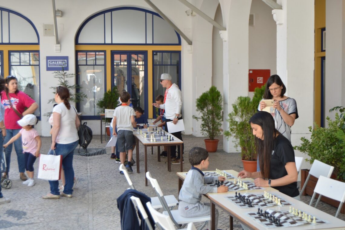 Programa procura estimular os interesses das crianças através de actividades educativas e lúdicas