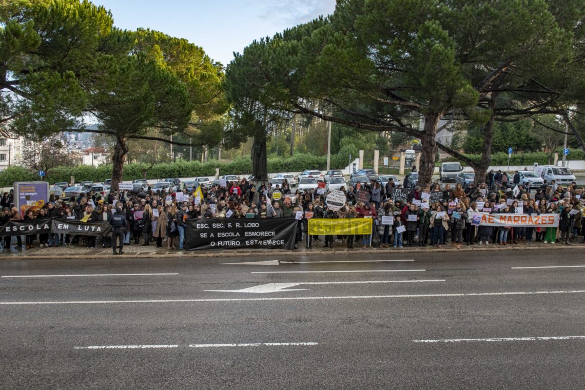Docentes continuam em luta