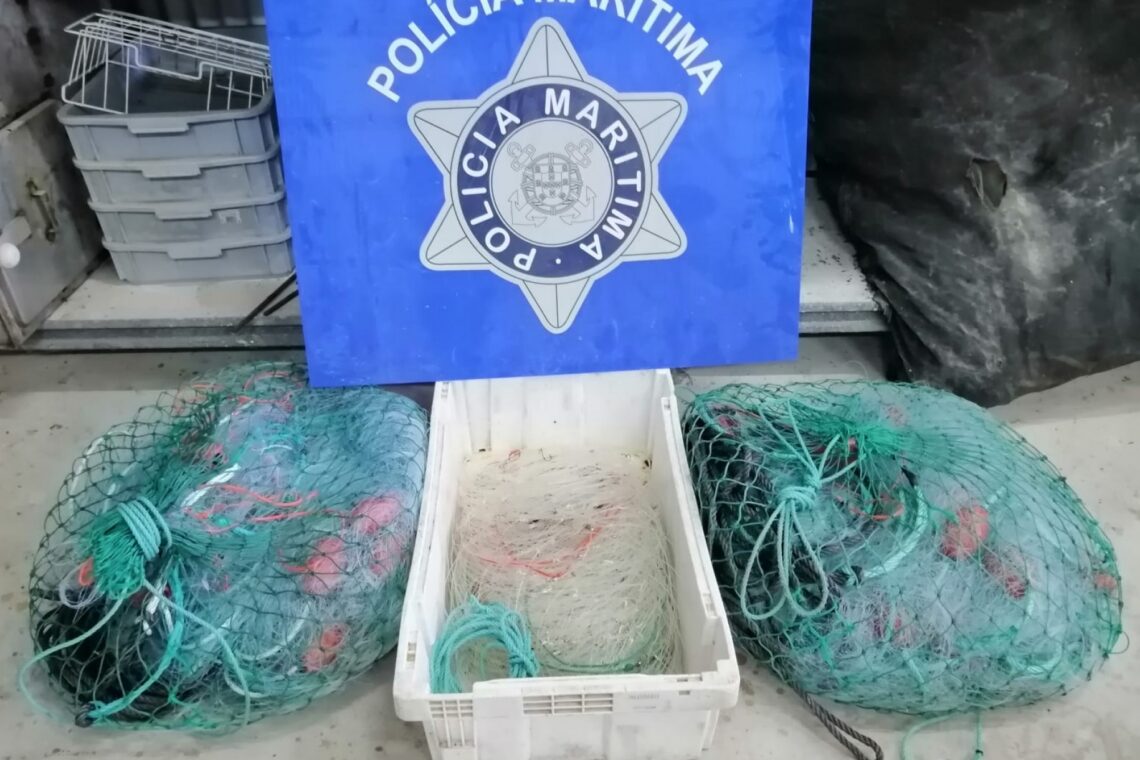 Polícia Marítima aprende 50 quilos de peixe em praias de Alcobaça