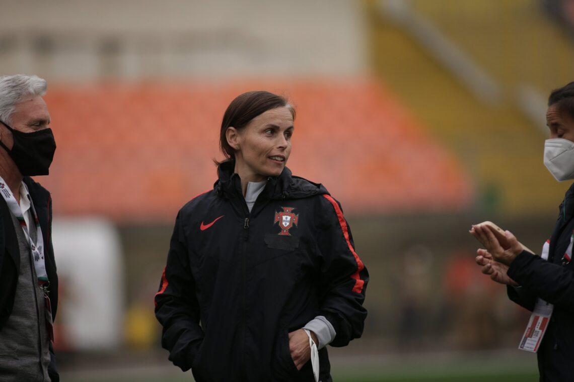 A festa do futebol feminino espelhada na estreia vitoriosa da equipa das quinas na Ronda de Elite da última época
