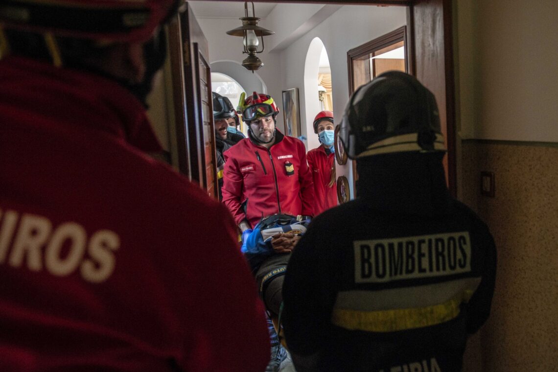 Simulacro de sismo em Leiria