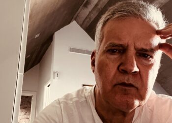 Lloyd Cole actua esta noite em Caldas da Rainha