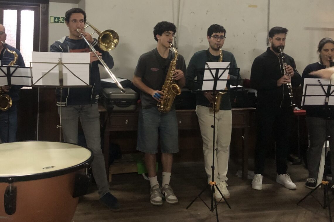 Nenhuma Sombra te Prende ao Chão