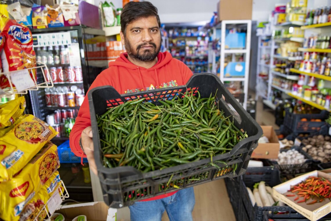 Mercearias de imigrantes trazem sabores do mundo à nossa região