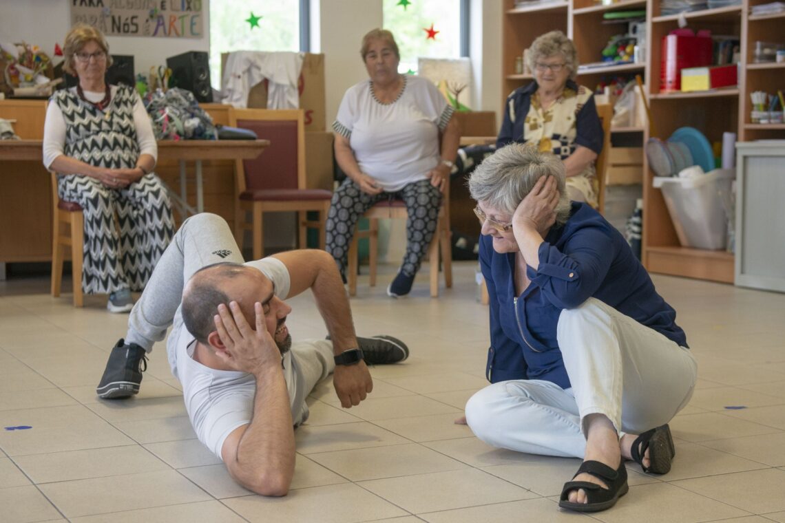 Ensaio na Amitei, com utentes entre os 60 e os 90 anos, na última terça-feira