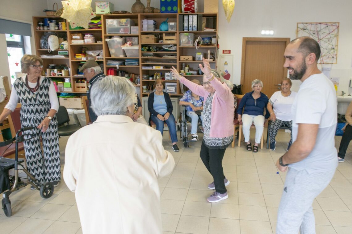 Ensaio na Amitei, com utentes entre os 60 e os 90 anos, na última terça-feira