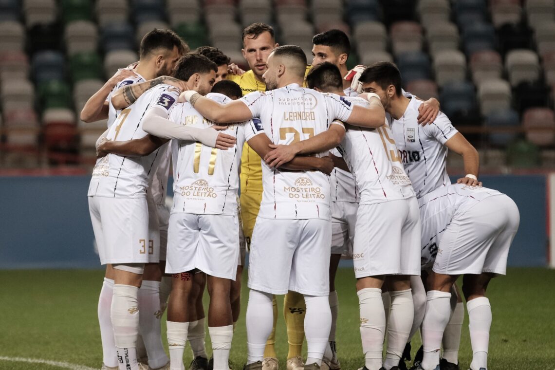 Jogo da jornada 17 da Série B da Liga 3 realizou-se esta noite no Estádio Municipal de Leiria