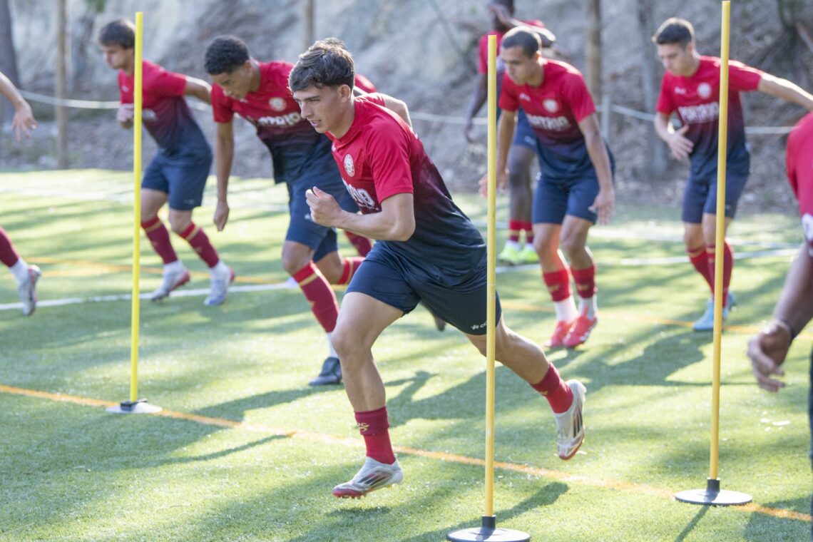 Sebastião Leandro, de 19 anos, foi um dos jogadores que aceitou o desafio da União de Leiria