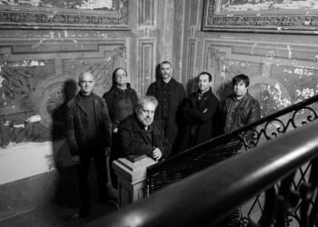 Os novos temas têm letras de Adolfo Luxúria Canibal e música de Miguel Pedro e António Rafael